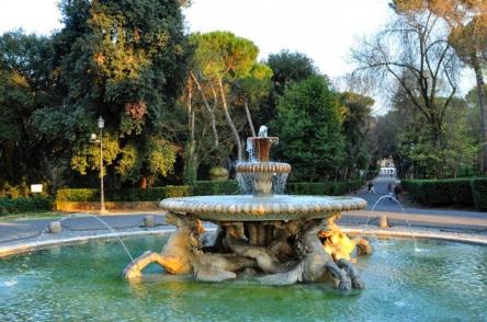 Domenica 25 maggio, h 16.30 Roma in bicicletta: Le fontane di Villa Borghese sulle note di Ottorino