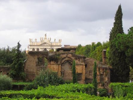 S Croce in Gerusalemme e il presepe vivente ambientato nell'Anfiteatro Castrense - visita guidata