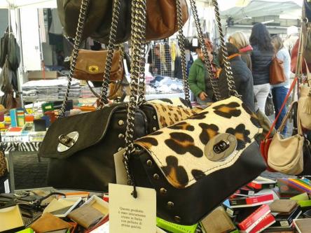 Il Mercato degli Ambulanti di Forte dei Marmi torna in piazza della Rocca a Viterbo domenica 1 marzo