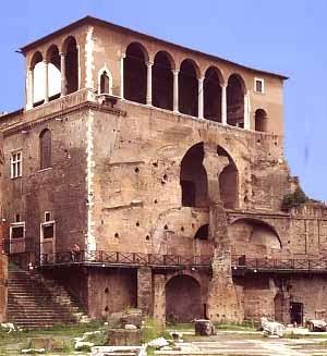 La Casa dei Cavalieri di Rodi  e la Corporazione degli Speziali di S Lorenzo in Miranda