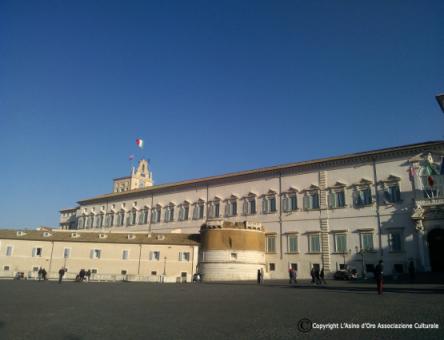 Andar per vicoli intorno al Quirinale