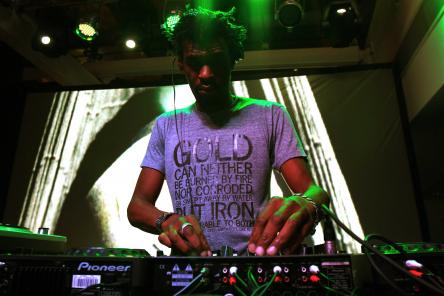 Warehouse: Daddy G. (Massive Atttack) - Almamegretta - Shifted - Giorgio Gigli