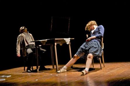Al Teatro Lo Spazio 'La lezione' di Ionesco, con la regia di Fabio Galadini