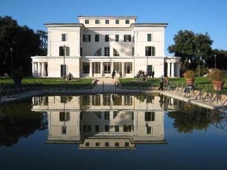 Villa Torlonia e i voli dell'Orlando Furioso - Visita guidata a Roma