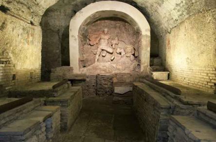 Il Mitreo e la Chiesa di Santa Prisca Luoghi normalmente non accessibili al pubblico