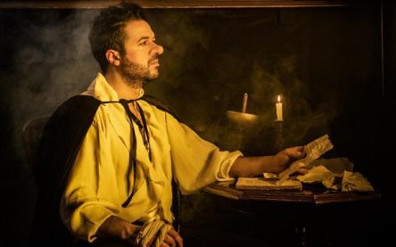 Cyrano De Bergerac, i versi originali del capolavoro di Edmond Rostand tornano al Teatro Stanze Segr