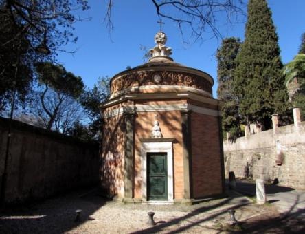 San Giovanni a Porta Latina: basilica e tempietto