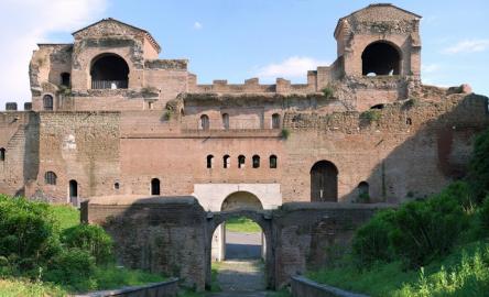 Domenica 16/02/20, h 11.00 - San Giovanni: il camminamento delle Mura Aureliane e la Stazione Museo