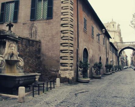 Tutta l’eleganza di via Giulia