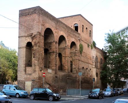 VISITA GUIDATA: CAMMINAMENTO SULLE MURA AURELIANE (via Campania)