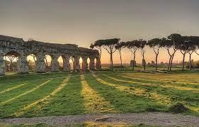 Tramonto sugli Acquedotti di Roma Antica